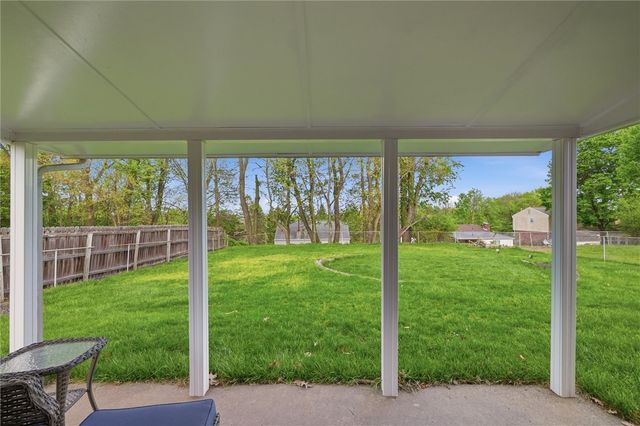3217 Sundale Dr, Shaler, PA 15116