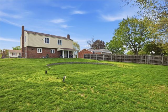 3217 Sundale Dr, Shaler, PA 15116