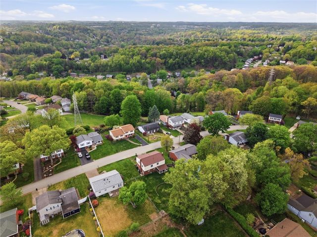 3217 Sundale Dr, Shaler, PA 15116