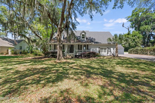 12 Riverfront Place, Beaufort, SC 29902