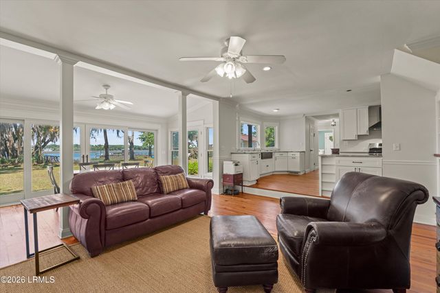 12 Riverfront Place, Beaufort, SC 29902