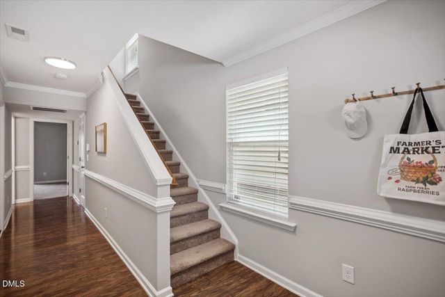 14 Prairie View Court, Durham, NC 27703