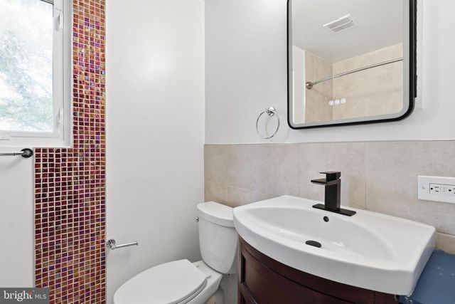 5419 CHARLOTTESVILLE RD, Springfield, VA 22151