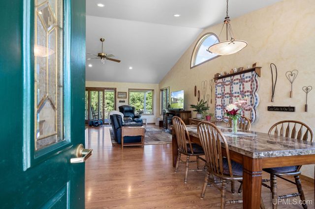 N4579 M67 Highway, Chatham, MI 49816