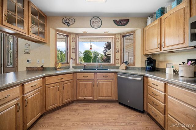 N4579 M67 Highway, Chatham, MI 49816