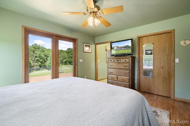 N4579 M67 Highway, Chatham, MI 49816