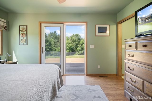 N4579 M67 Highway, Chatham, MI 49816