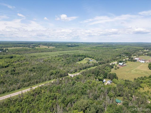 N4579 M67 Highway, Chatham, MI 49816