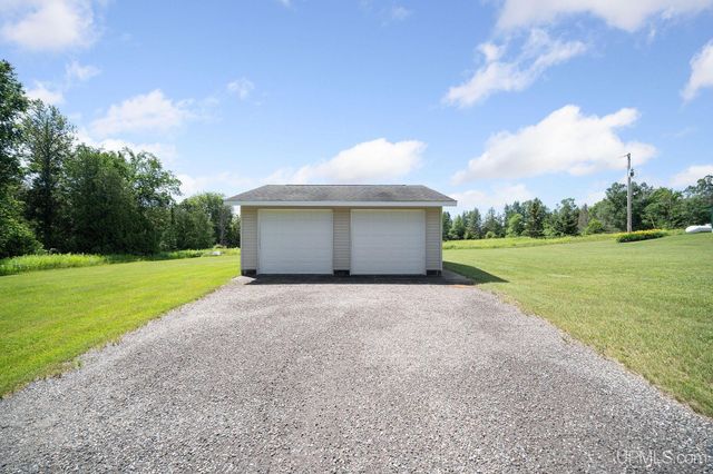N4579 M67 Highway, Chatham, MI 49816