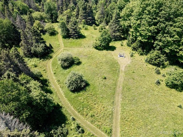 N4579 M67 Highway, Chatham, MI 49816