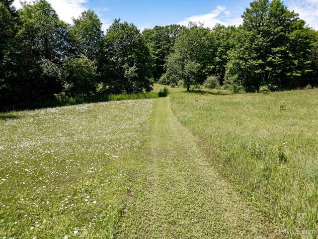 N4579 M67 Highway, Chatham, MI 49816