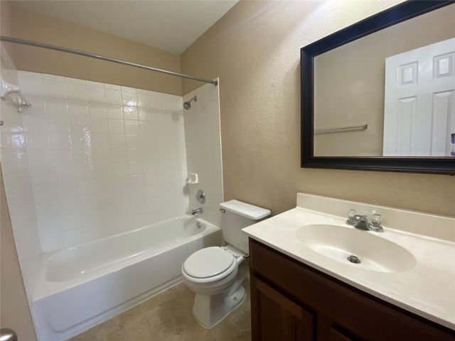 2000 Golden Sunrise LN, Pflugerville, TX 78660