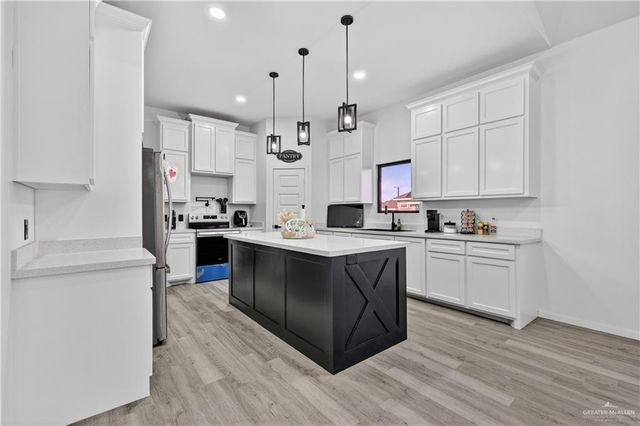 826 Sabrina Drive, Alamo, TX 78516
