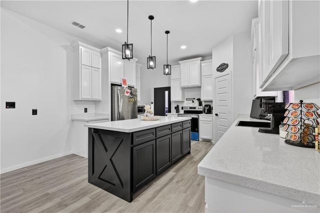 826 Sabrina Drive, Alamo, TX 78516