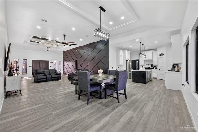 826 Sabrina Drive, Alamo, TX 78516