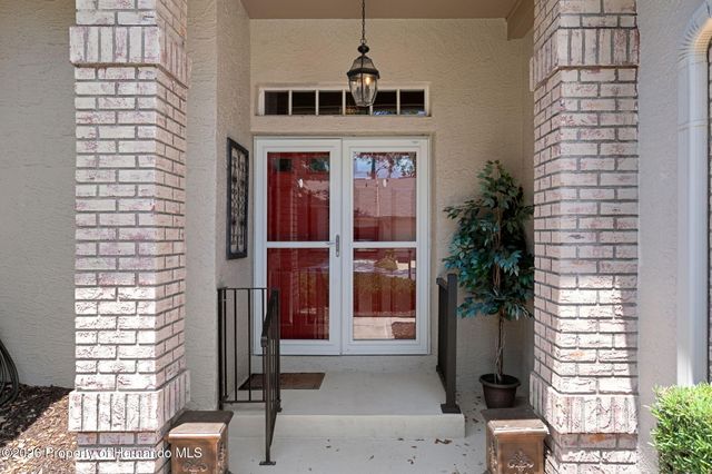 7437 Baywood Forest Circle, Spring Hill, FL 34606