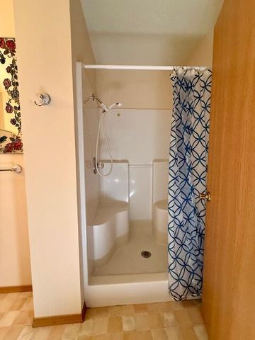 1301 Deer Park Lane, Mountain View, MO 65548