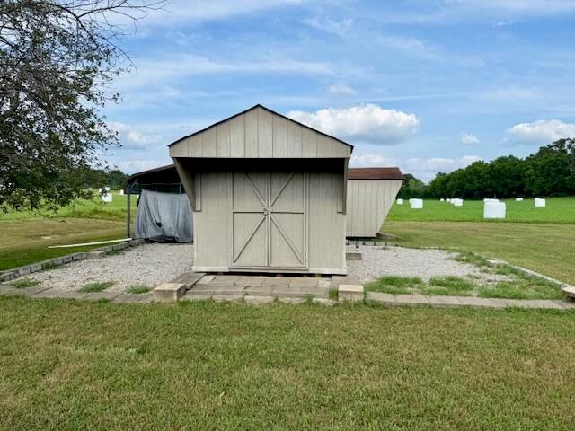 1301 Deer Park Lane, Mountain View, MO 65548