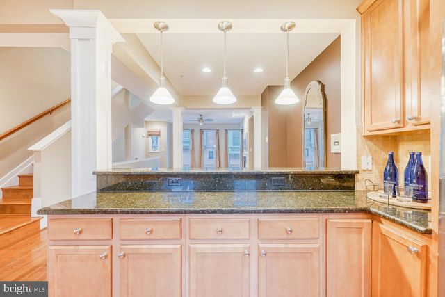 15 YOGURT LN, Baltimore, MD 21231