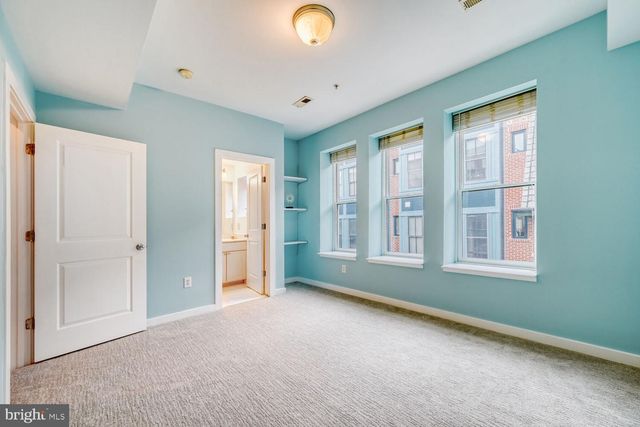 15 YOGURT LN, Baltimore, MD 21231