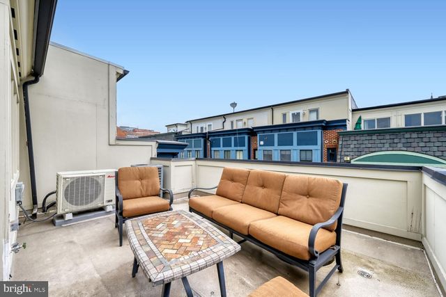 15 YOGURT LN, Baltimore, MD 21231