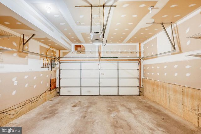 15 YOGURT LN, Baltimore, MD 21231