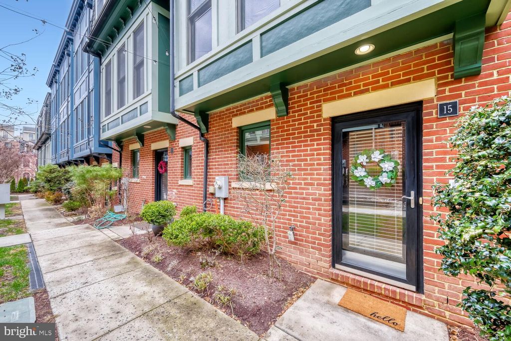 15 YOGURT LN, Baltimore, MD 21231