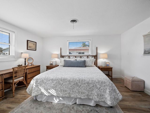 691 TARAWITT DRIVE, Longboat Key, FL 34228