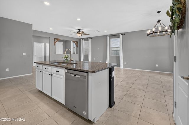 17154 S Emerald Vista Drive, Vail, AZ 85641