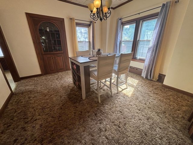 47 Preston St, Springfield, MA 01109
