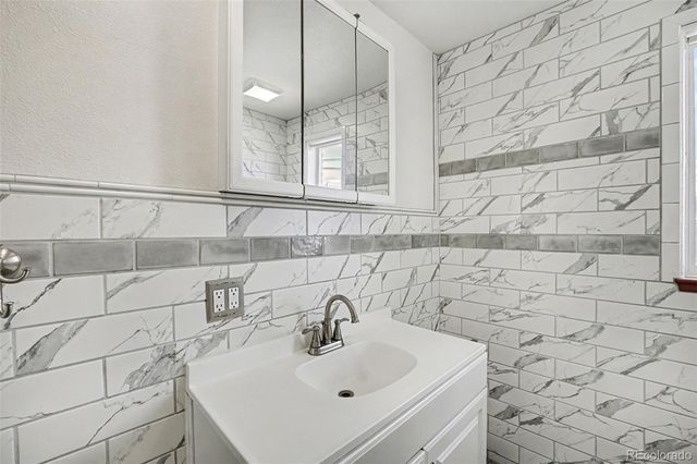 8110 Ivy Street, Commerce City, CO 80024