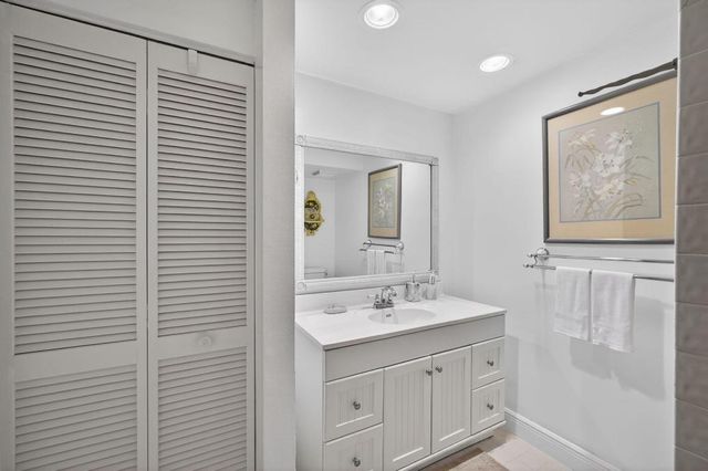 101 Brackenwood Road, Palm Beach Gardens, FL 33418