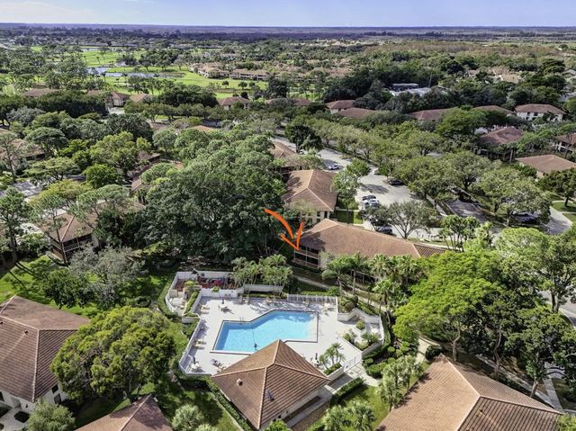 101 Brackenwood Road, Palm Beach Gardens, FL 33418