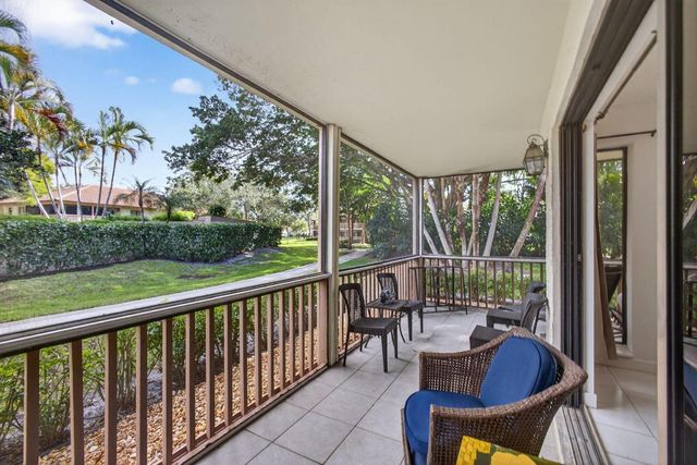 101 Brackenwood Road, Palm Beach Gardens, FL 33418