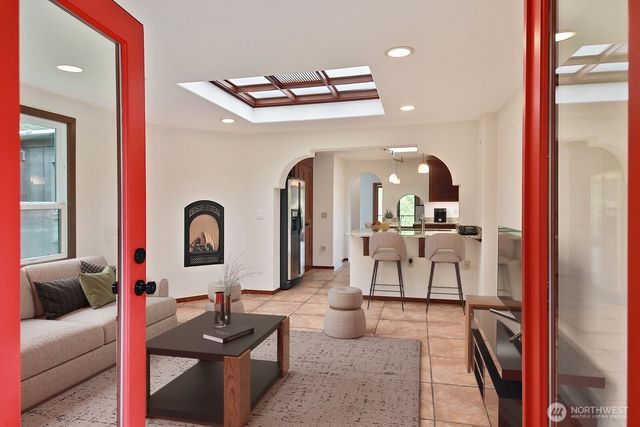 961 Sandy Point Road, Langley, WA 98260
