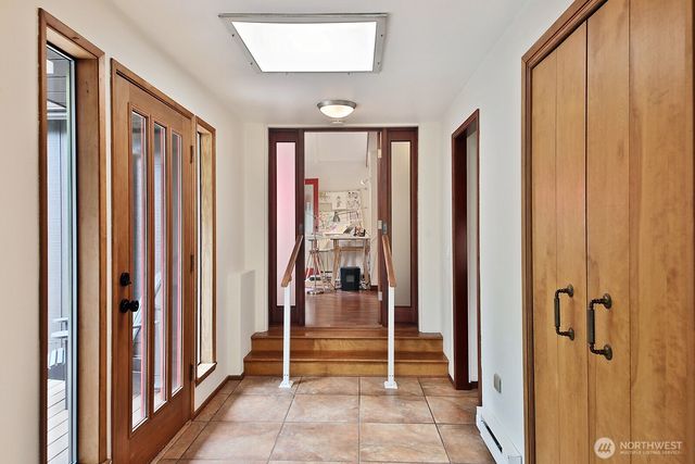 961 Sandy Point Road, Langley, WA 98260