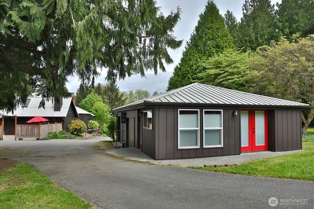 961 Sandy Point Road, Langley, WA 98260