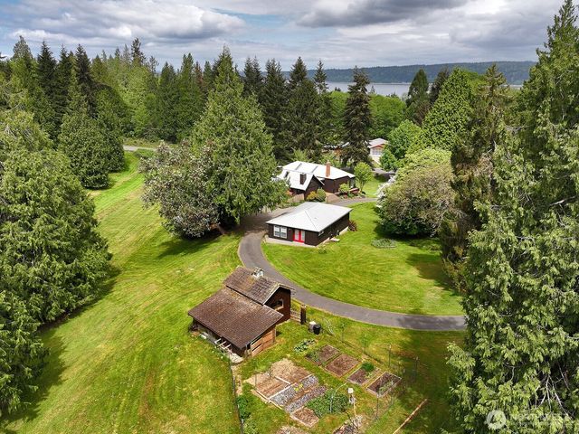 961 Sandy Point Road, Langley, WA 98260