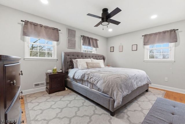 61 Queen Anne Dr, Bernards Twp., NJ 07920