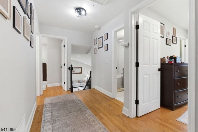 61 Queen Anne Dr, Bernards Twp., NJ 07920