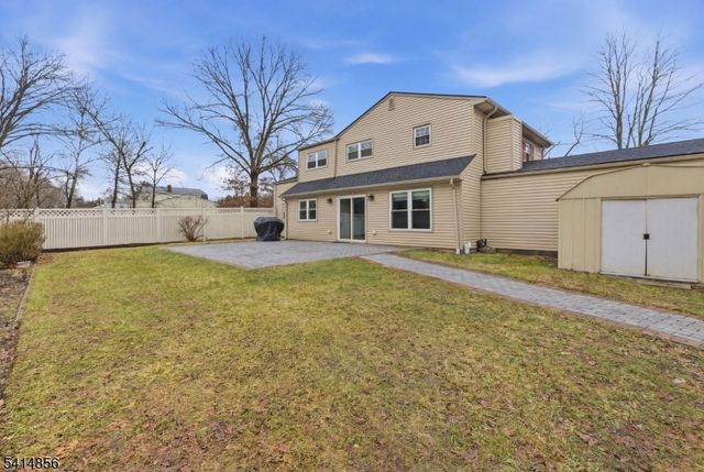 61 Queen Anne Dr, Bernards Twp., NJ 07920