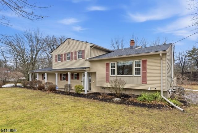 61 Queen Anne Dr, Bernards Twp., NJ 07920