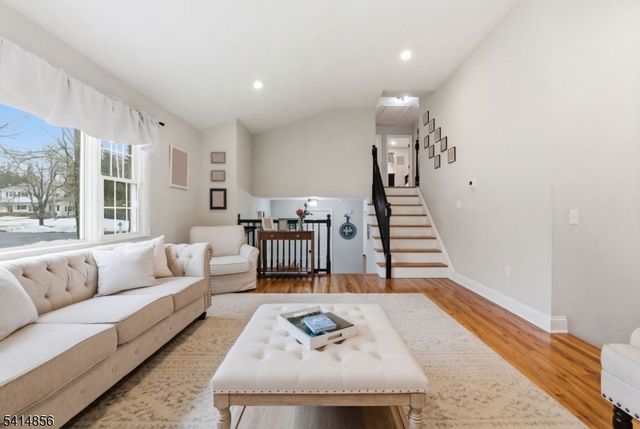 61 Queen Anne Dr, Bernards Twp., NJ 07920