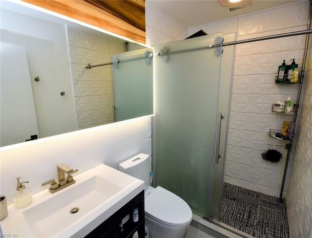 1140 Cordova CT, Virginia Beach, VA 23456