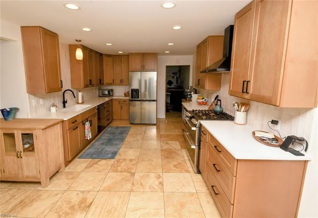 1140 Cordova CT, Virginia Beach, VA 23456