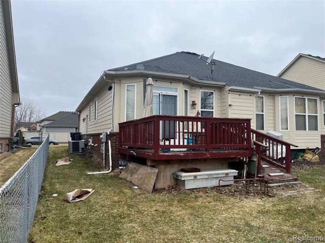 33558 Ashton Dr, Sterling Heights, MI 48312