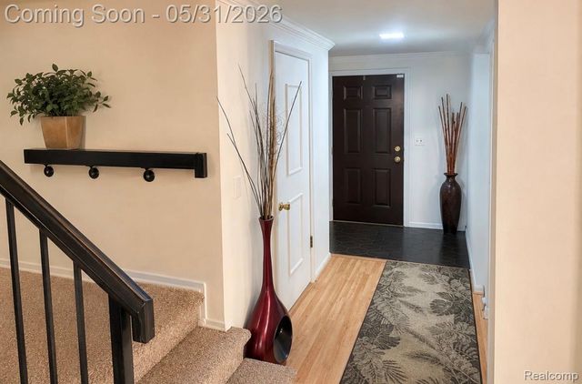 25215 Greenbrooke Drive, Southfield, MI 48033