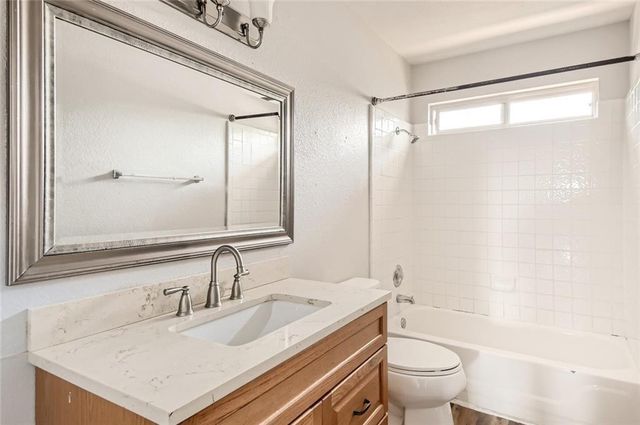 1420 Quicksilver CIR, Round Rock, TX 78665