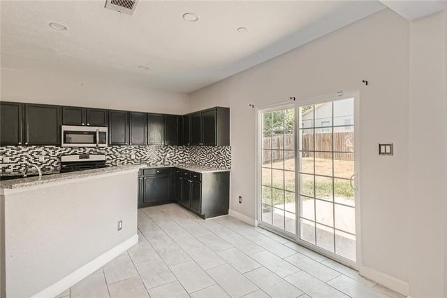 1420 Quicksilver CIR, Round Rock, TX 78665