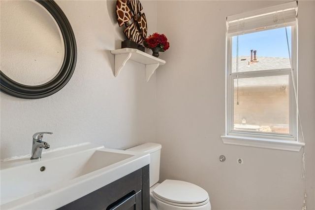 1420 Quicksilver CIR, Round Rock, TX 78665